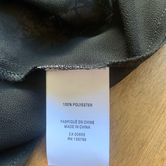 Floral Rouched Blouse. NWT. - Picture 8 of 8